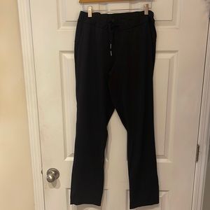 Lululemon black relaxed pant size 10